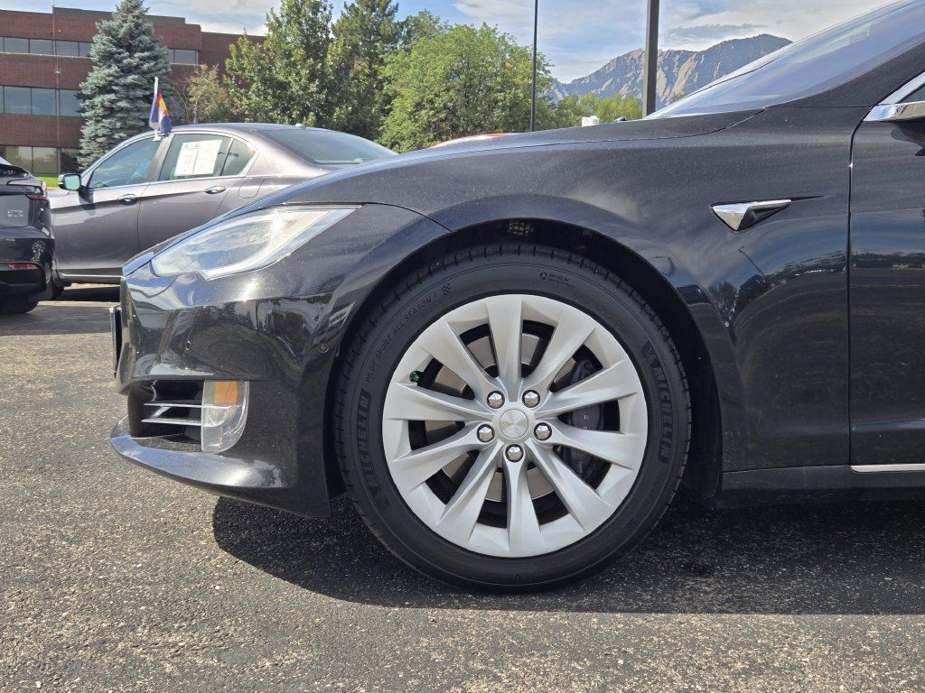 Used 2018 Tesla Model S 75D AWD/4WD image 5