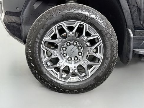 Used 2024 GMC Hummer EV 3X w/ LPO, Sport Package AWD/4WD image 31