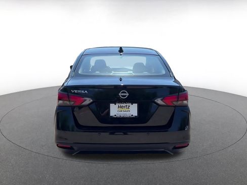 Used 2025 Nissan Versa SV image 11