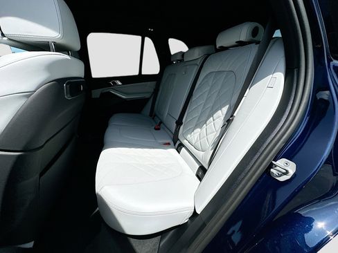 New 2026 BMW X5 sDrive40i w/ M Sport Package RWD image 19