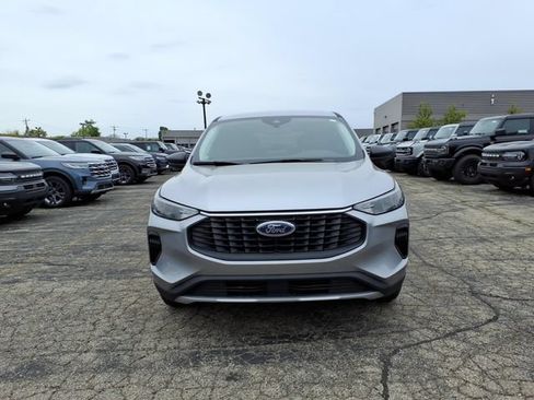 Used 2024 Ford Escape Active AWD/4WD image 2
