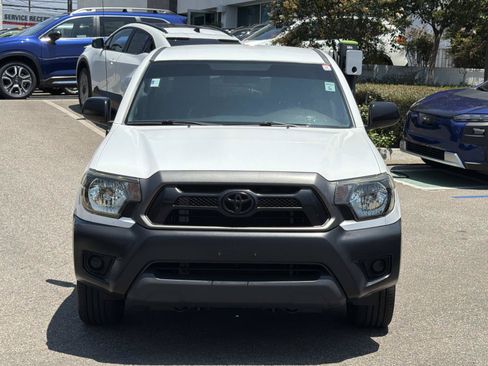 Used 2014 Toyota Tacoma 2WD Regular Cab image 2