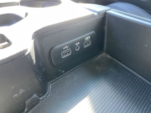 Used 2018 RAM 2500 Tradesman image 27