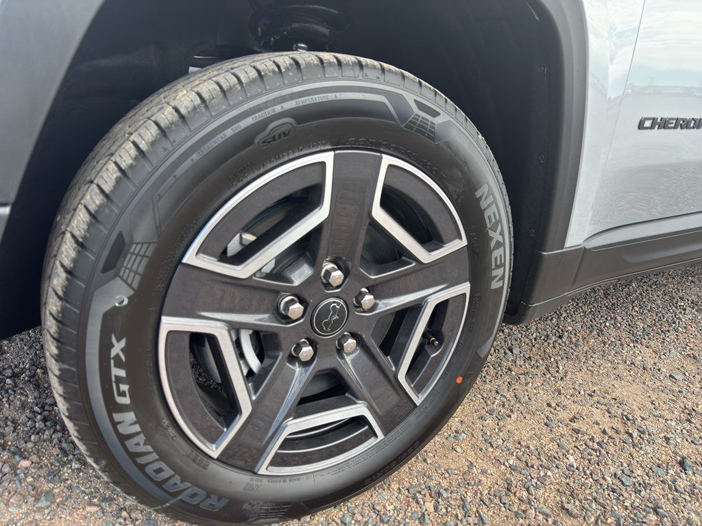 New 2026 Jeep Cherokee Limited AWD/4WD image 9