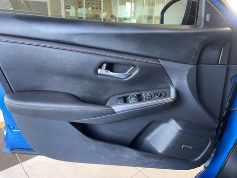 Certified 2025 Nissan Sentra SR w/ SR Premium Package FWD image 9