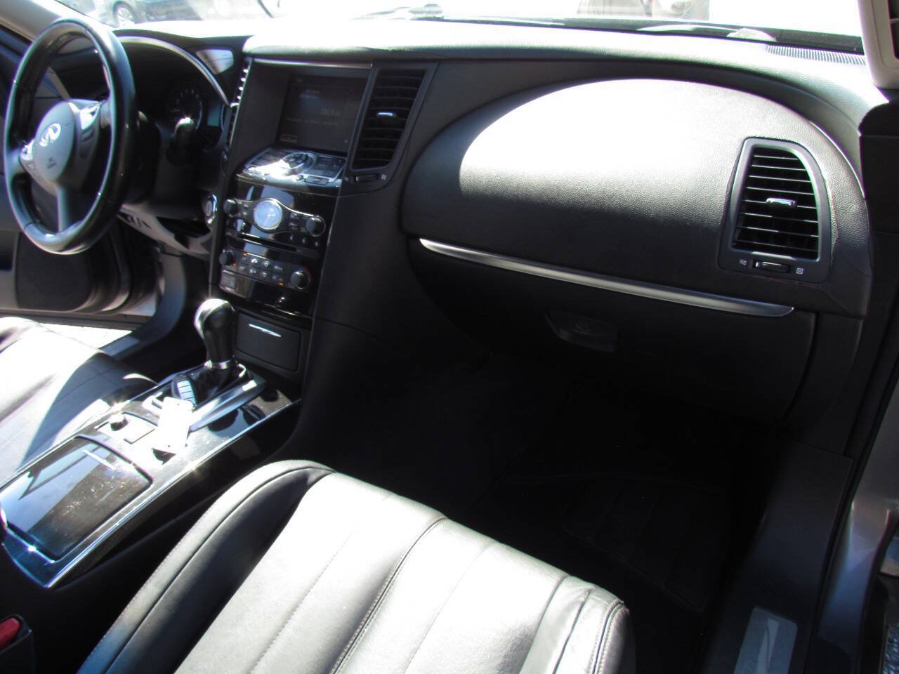 Used 2012 INFINITI FX35 AWD w/ Premium Pkg image 17