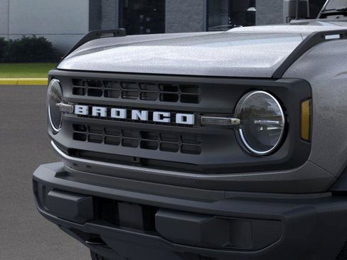 New 2025 Ford Bronco 4-Door image 19