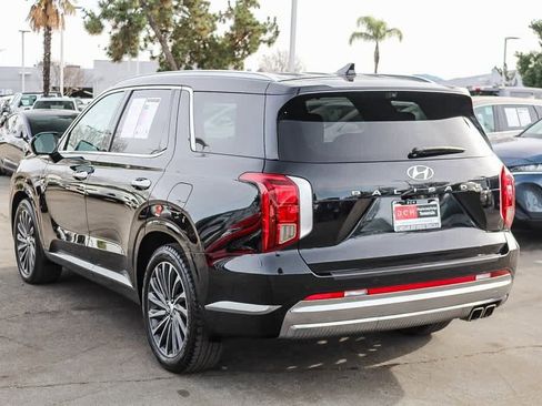 Used 2023 Hyundai Palisade Calligraphy image 8