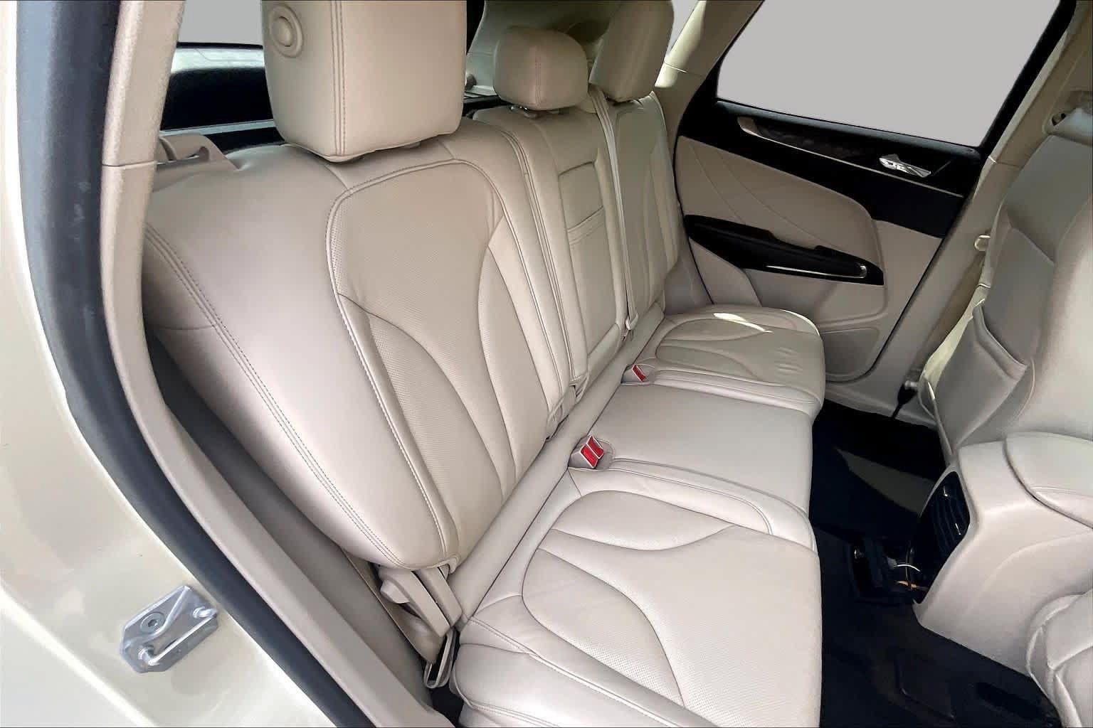 Used 2018 Lincoln MKC Reserve AWD/4WD image 34