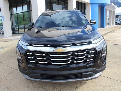 Used 2025 Chevrolet Equinox LT w/ Convenience Package II FWD image 2