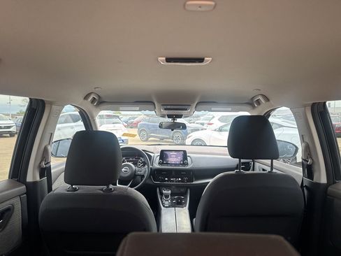 Certified 2022 Nissan Rogue SV image 31