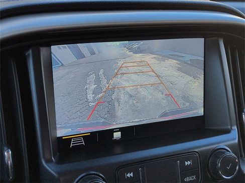 Used 2021 GMC Canyon Denali image 30