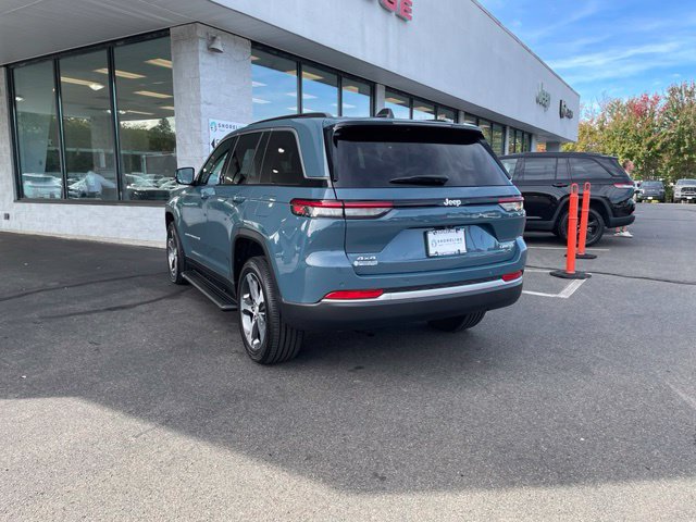 Used 2026 Jeep Grand Cherokee Limited AWD/4WD image 7
