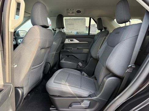 New 2026 Ford Explorer Active image 6