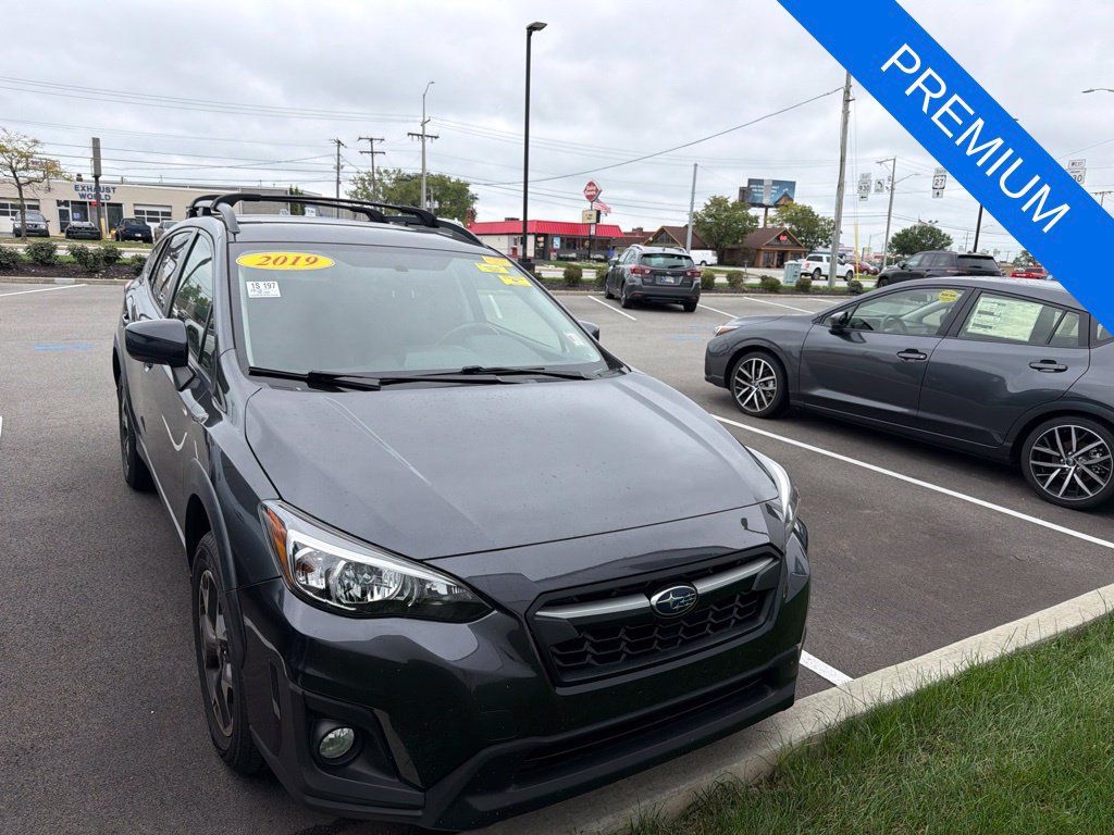 Used 2019 Subaru Crosstrek 2.0i Premium AWD/4WD image 1