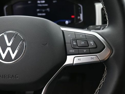 Used 2023 Volkswagen Atlas SE image 28