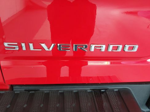 Used 2022 Chevrolet Silverado 2500 LTZ w/ LTZ Premium Package AWD/4WD image 32