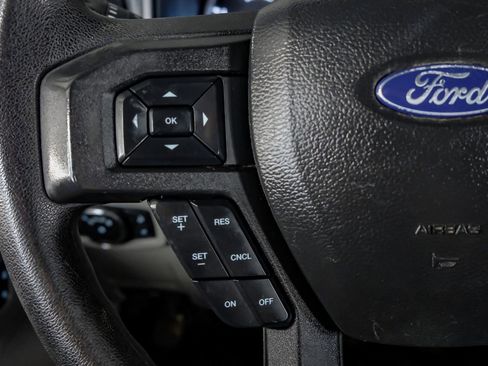 Used 2022 Ford F350 XLT w/ XLT Premium Package image 16