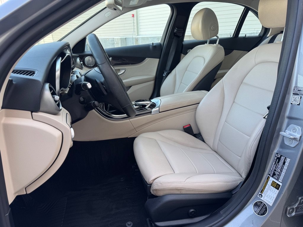 Used 2015 Mercedes-Benz C 300 4MATIC Sedan image 14