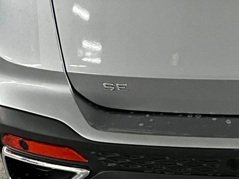 New 2025 Volkswagen Taos SE image 35