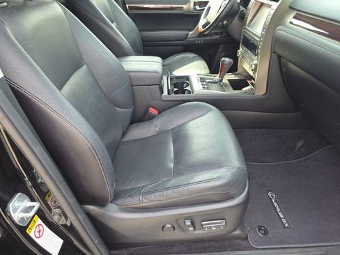 Used 2014 Lexus GX 460 w/ Premium Package AWD/4WD image 27