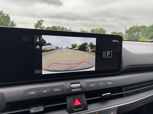 Used 2025 Kia K4 FWD image 23