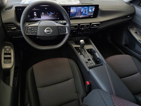 New 2026 Nissan Sentra SR w/ Floor Mat Package FWD image 14