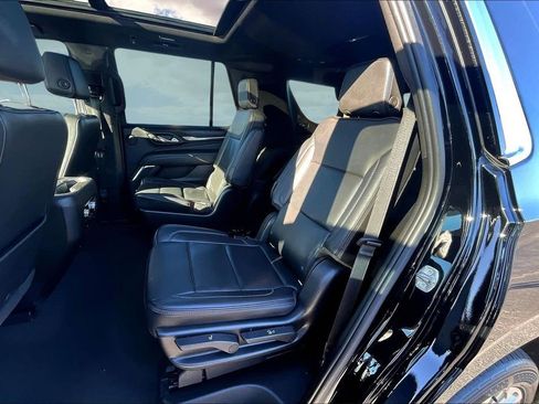 Used 2021 GMC Yukon Denali w/ Advanced Technology Package image 22
