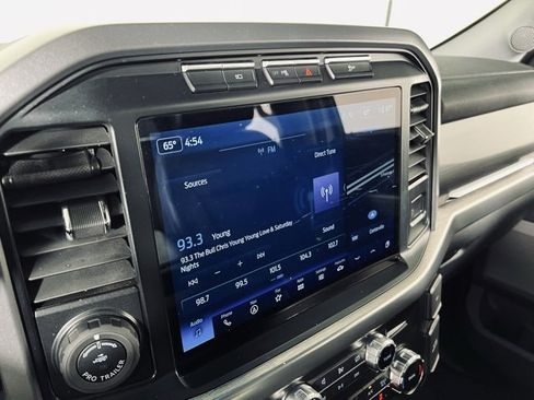 Used 2022 Ford F150 Lariat w/ Max Trailer Tow Package image 27