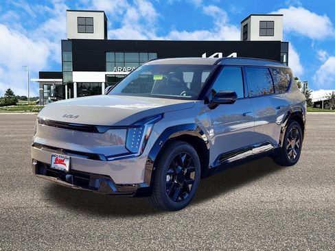 New 2026 Kia EV9 Land w/ Nightfall Edition Package image 4