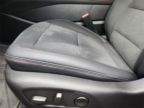 Used 2024 Chevrolet Blazer EV RS image 9