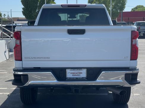 Used 2025 Chevrolet Silverado 2500 LT w/ Convenience Package AWD/4WD image 5