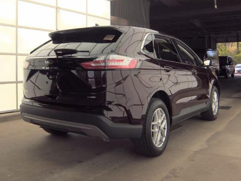 Used 2023 Ford Edge SEL w/ Convenience Package AWD/4WD image 4