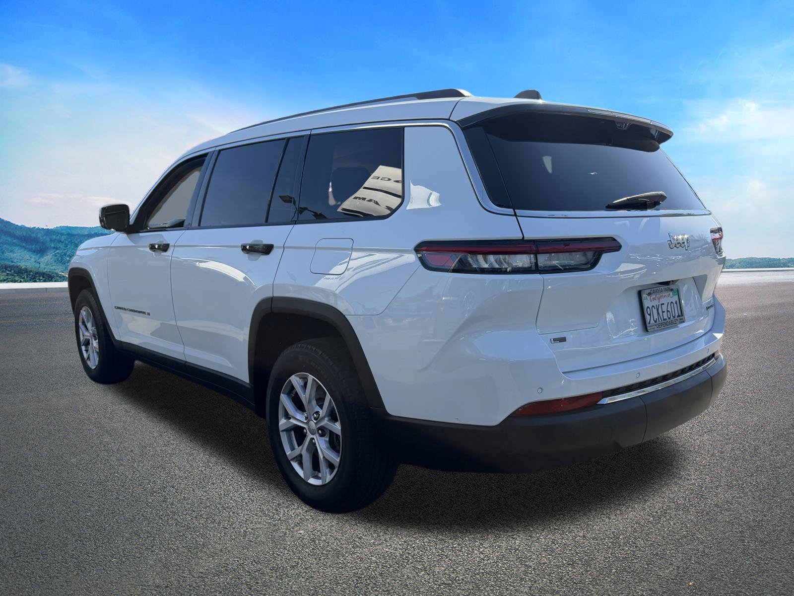 Used 2022 Jeep Grand Cherokee L Limited w/ Luxury Tech Group II RWD image 6