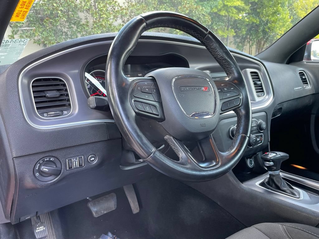 Used 2022 Dodge Charger SXT RWD image 10
