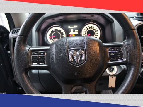 Used 2017 RAM 1500 Express image 17