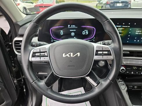 Used 2025 Kia Telluride S AWD/4WD image 28