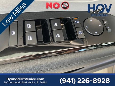 Certified 2025 Hyundai Tucson Limited FWD image 23