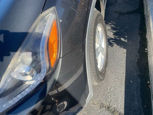 Used 2018 Chevrolet Trax LT image 2