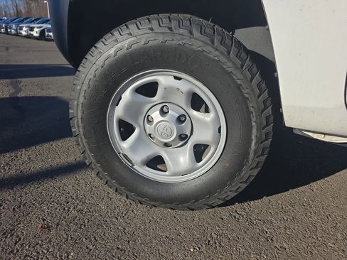 Used 2023 Toyota Tacoma 2WD Access Cab image 13