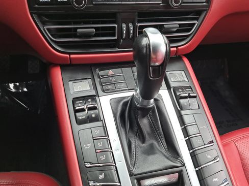 Used 2021 Porsche Macan GTS AWD/4WD image 26
