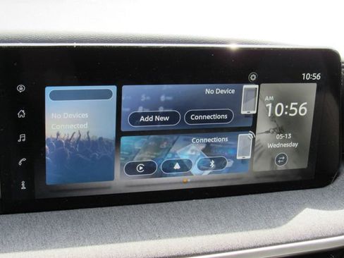 Certified 2025 Nissan Kicks SV FWD image 22