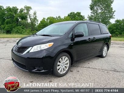 Used 2017 Toyota Sienna LE