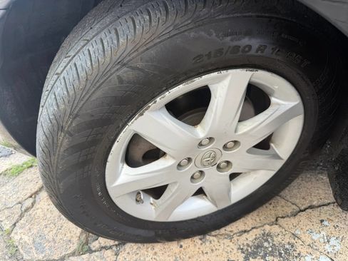 Used 2010 Toyota Avalon XL FWD image 22