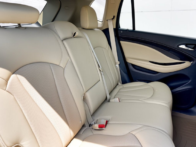 Used 2018 Buick Envision Essence FWD image 29