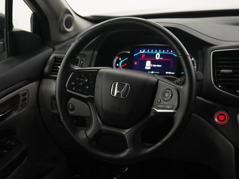 Used 2021 Honda Pilot Black Edition image 15