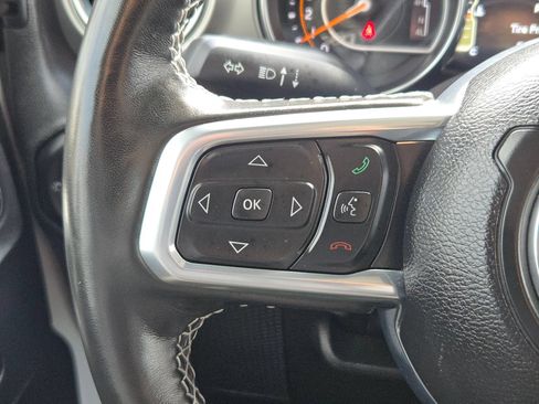 Used 2022 Jeep Wrangler Unlimited Sahara w/ Cold Weather Group AWD/4WD image 22