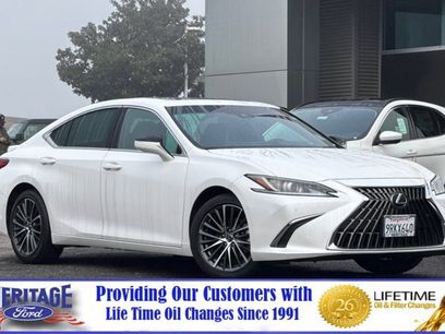 Used 2025 Lexus ES 300h w/ Premium Package
