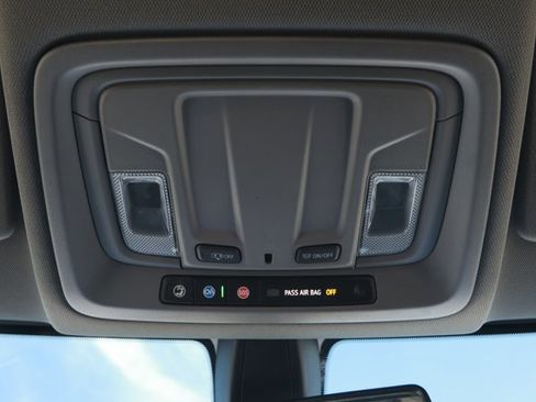 Used 2020 GMC Sierra 1500 Elevation w/ Elevation Value Package image 18