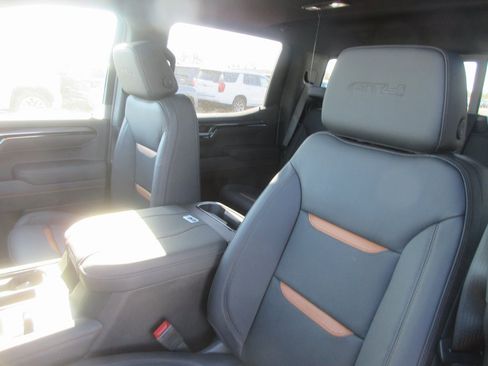 New 2026 GMC Sierra 1500 AT4 w/ AT4 Premium Package image 14